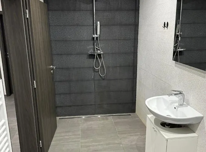 73m2 Klid Priroda Parking Free * Prague